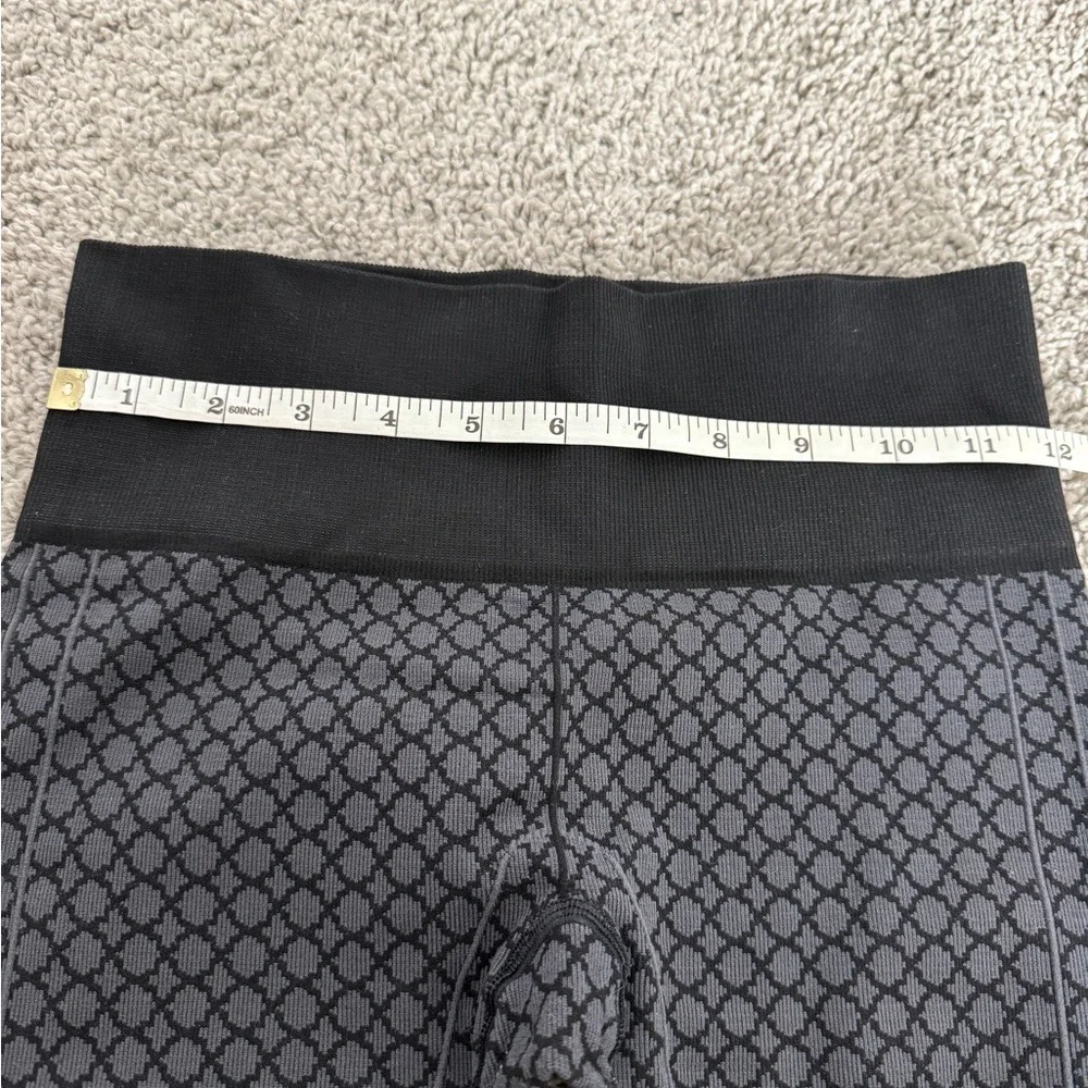 Lululemon Align Black Gray Geometric Print Ruched Crop Leggings Women's Size 4‎